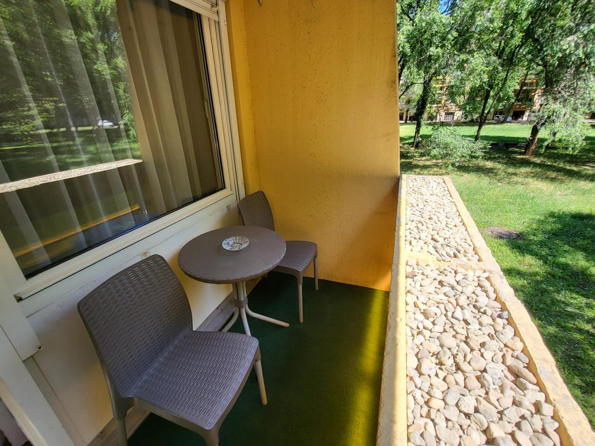 Jokai Apartman Szarvas Exterior foto